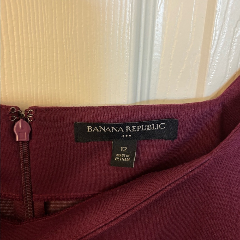 Banana Republic Burgundy Fit & Flare Dress Size 12 dress wedding guest - Picture 5 of 6